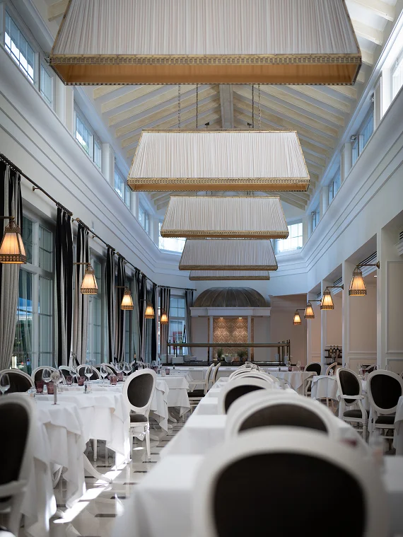 Laura's restaurant - panoramic view