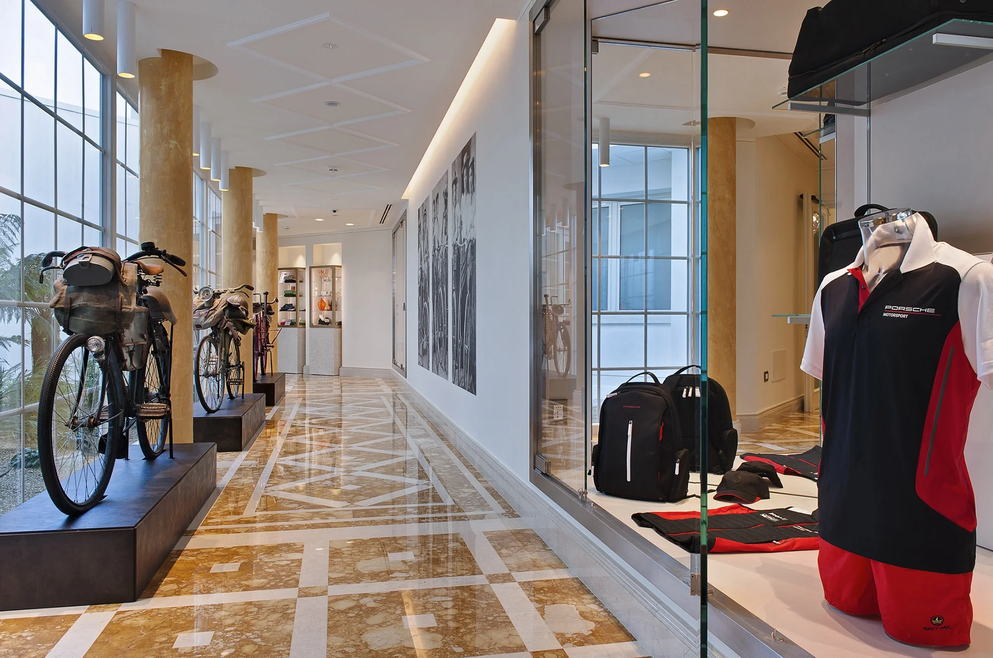 Gallery hotel - vetrina boutique