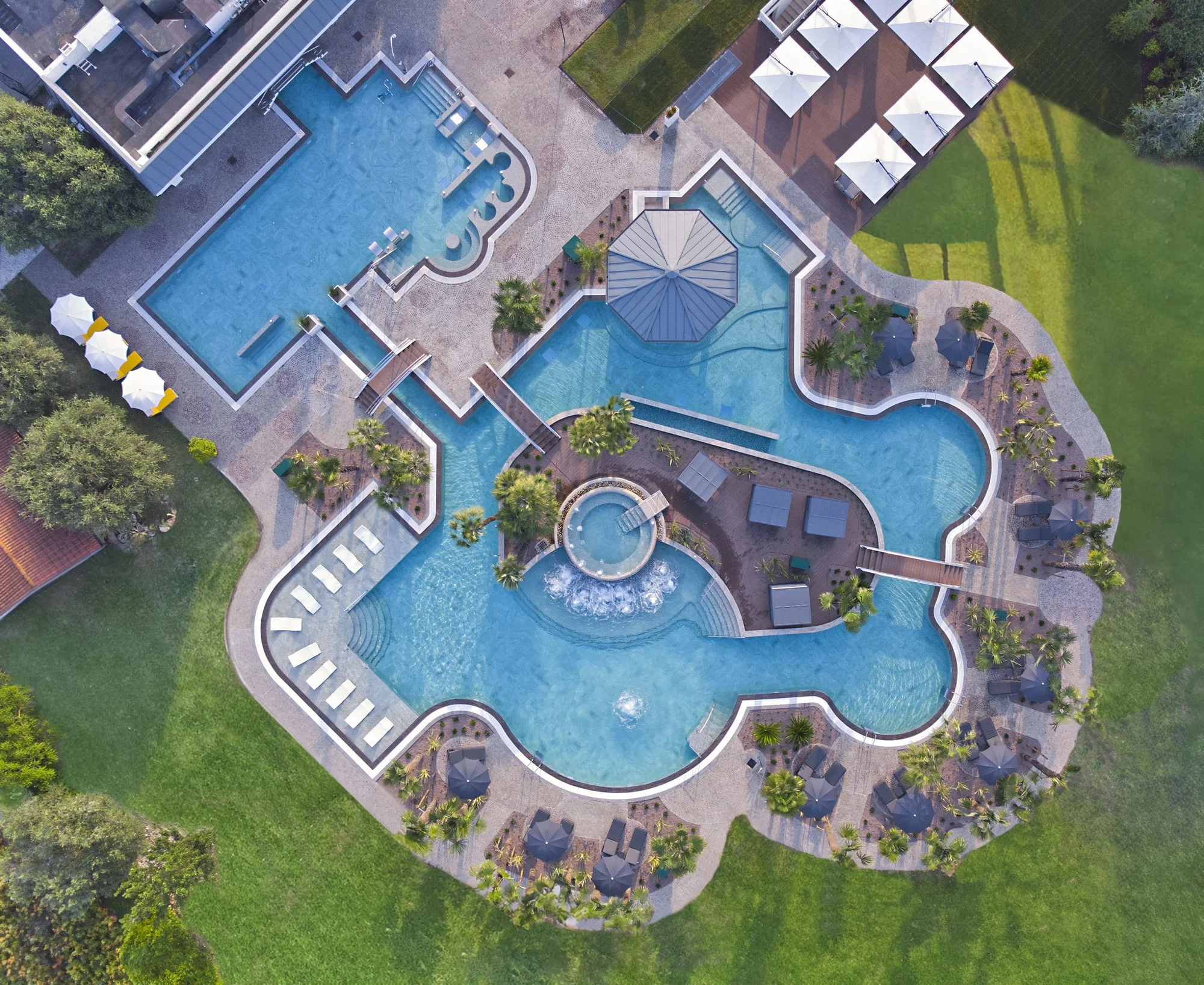 Piscine esterne dall'alto