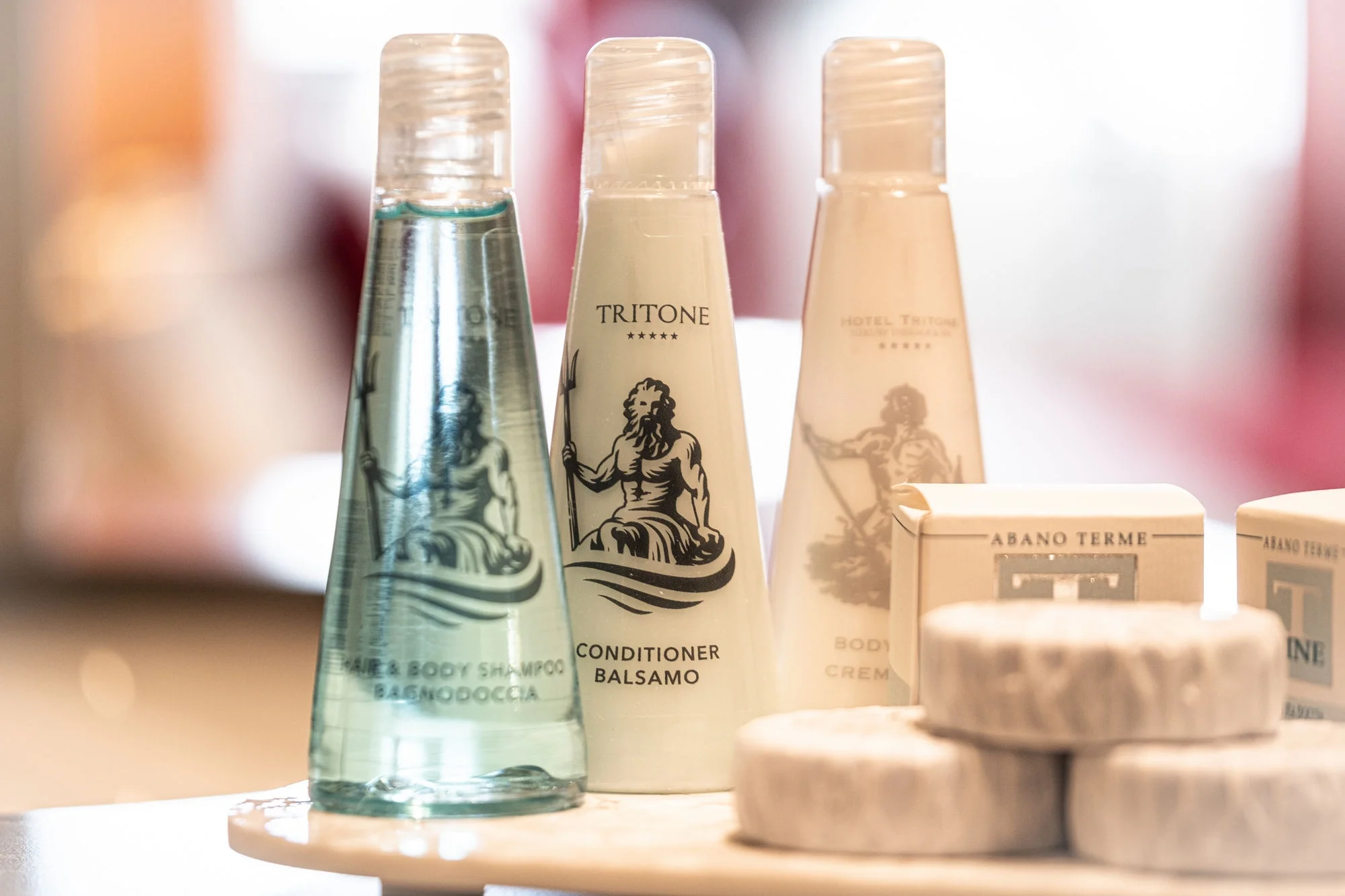 Gallery thermae - dettaglio linee cortesia